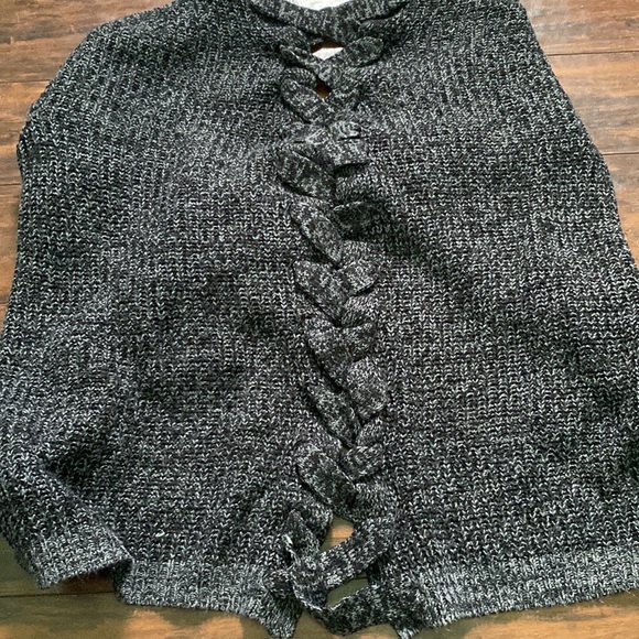 Size M Ardene cardigan - Picture 2 of 2